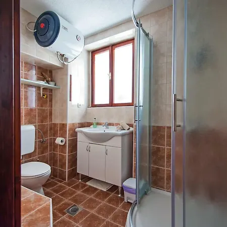 Old Town With Free Bike Included شقة