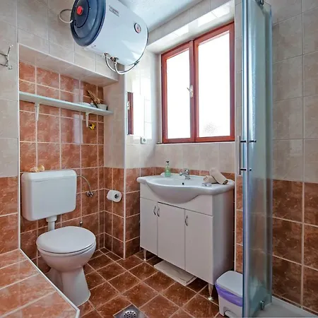 Old Town With Free Bike Included شقة