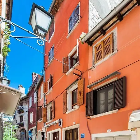 Grisia Apartment *